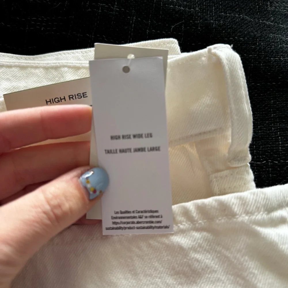 Abercrombie and Fitch High Rise Wide Leg Jean white size 32 long NWT - Picture 12 of 13